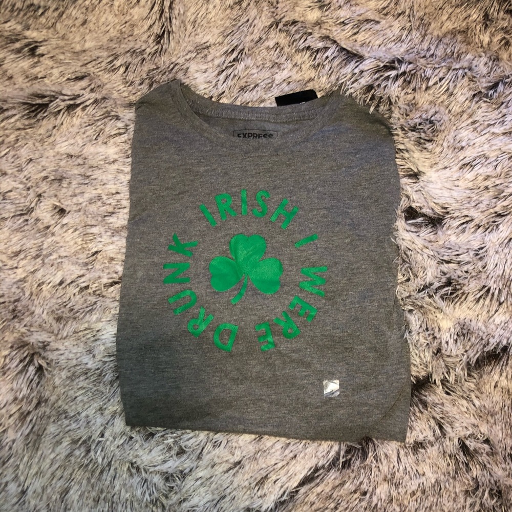 Express men’s shirt with tags